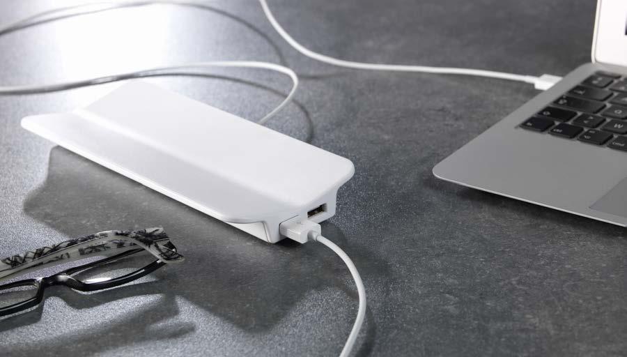 USB TRAY HUB This USB Tray Hub is an optimized combination of desktop elegance and