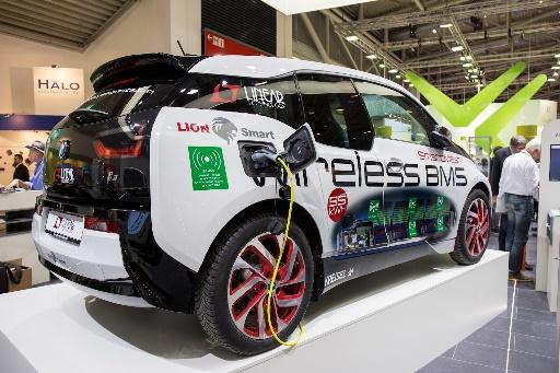 second life batteries in stationary storage applications Effizienzhaus Plus BMW i3 with wireless BMS and 300-400 km of