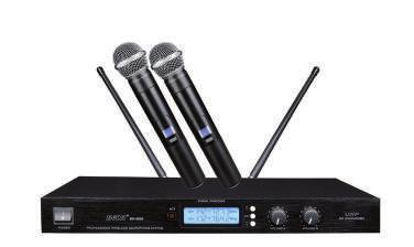 KX-D3912 Wireless Microphones (Handheld and Lavalier) BKR KX-D3912 WIRELESS MICROPHONE system consists of a lavalier and a