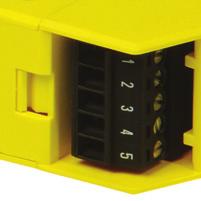 The 5 pin terminals allow a ground on the 5th pin of each block and a Functional earth