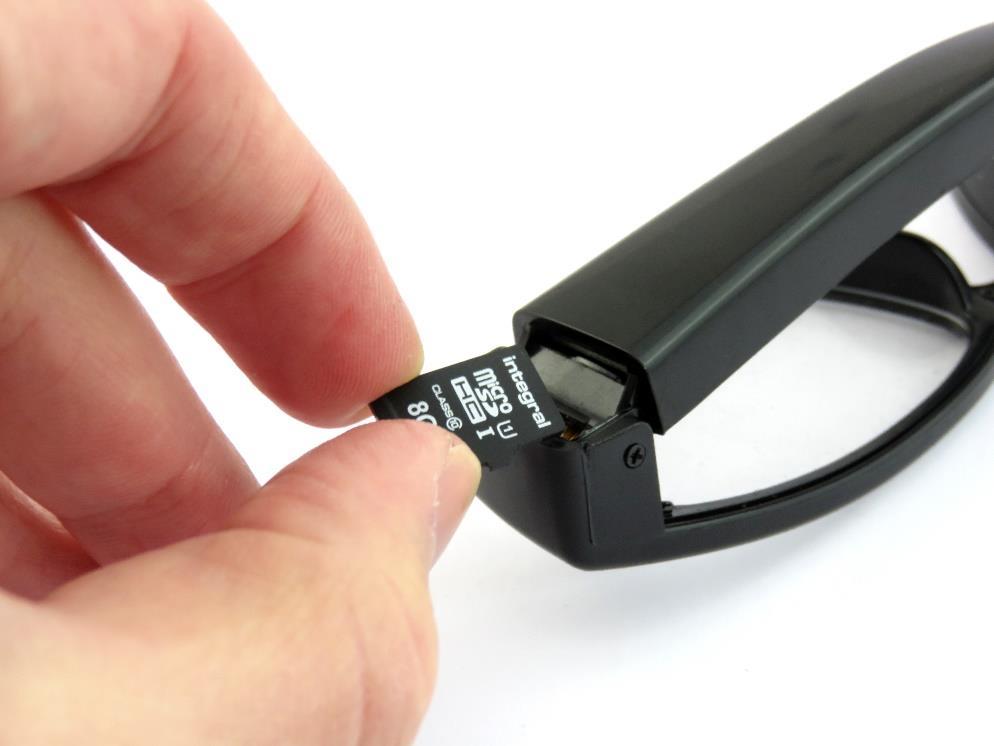 Inserting the Memory Card For the glasses to record any footage you must insert a Micro SD card; you can use any Micro SD card from 4GB up to a maximum of 32GB.