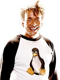 Linux History In 1991, Linus Torvalds, a finnish computer science student, started to develop a