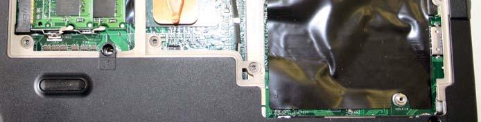 Lock CPU into place by turning the captured screw head clockwise until it stops. Do not tighten! 7.