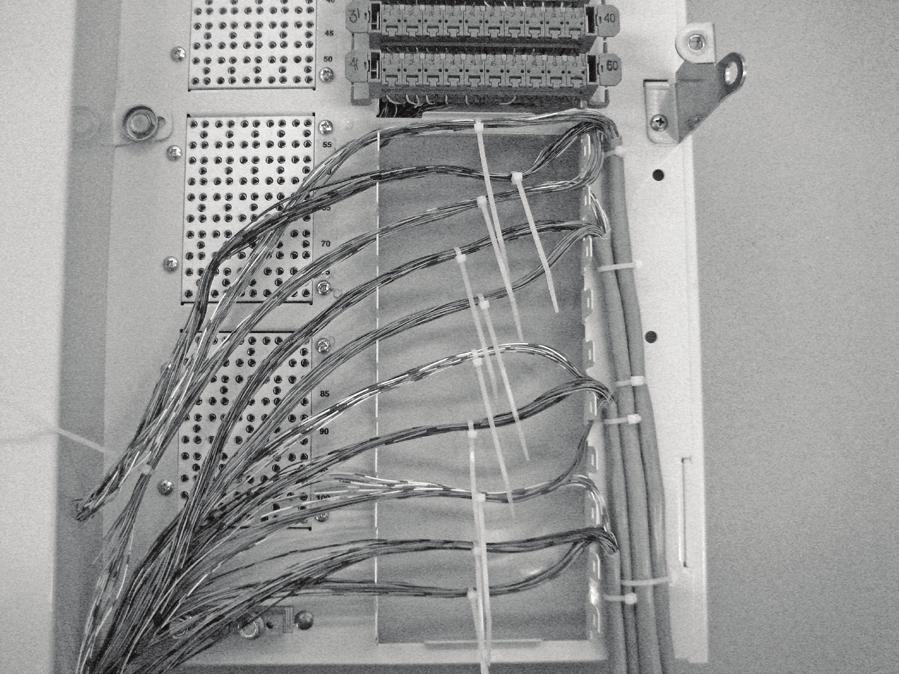 5 Separate the appropriate conductors into their respective 10-pair cable count for each QCS 2811 block cable count. 6.