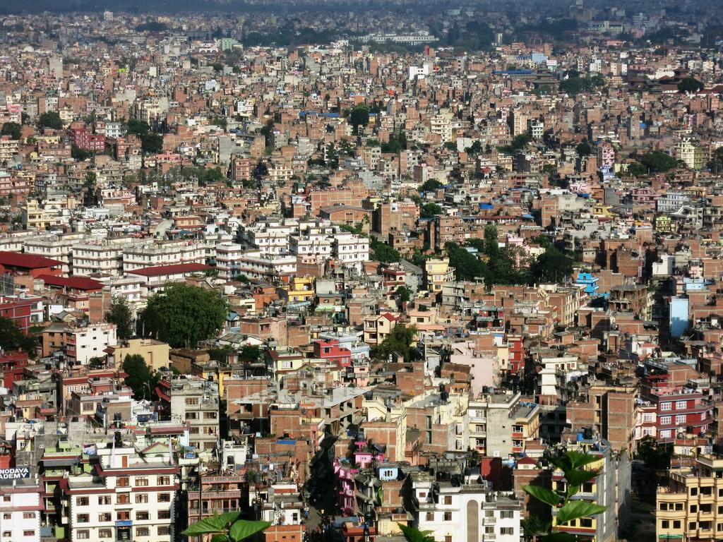 Kathmandu Tracing Guide Background The Kathmandu Valley is among one of the fastest growing metropolitan areas in South Asia, growing at a rate estimated between 5-7% per year.