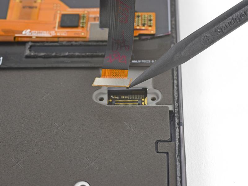 Do not press down on the middle. If the connector is misaligned, the pins can bend, causing permanent damage.