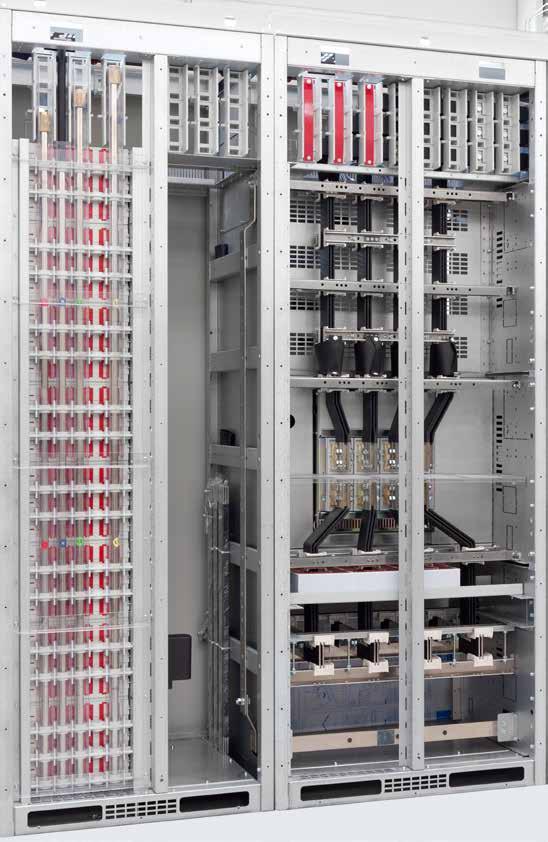 BUSBAR SYSTEM MAIN BUSBARS > > Standard design ensures low probability of internal arc faults through the use of