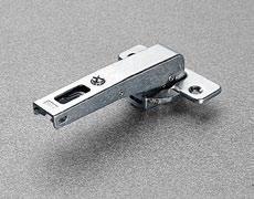 Compatible with all traditional Series 200 mounting plates and with all Domi snap-on mounting plates. Crampon hinges.