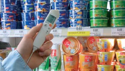 18 Temperature measurement Non-contact testo 826-T1 Non-contact and fast temperature monitoring of food, convenient and without damaging the packaging.