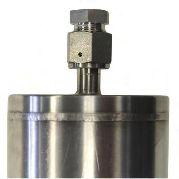 The canister is made from 316 stainless steel and has stainless steel fitting options in 1/2 VCR, 1/4 compression, and 1/4 quick connect fittings.
