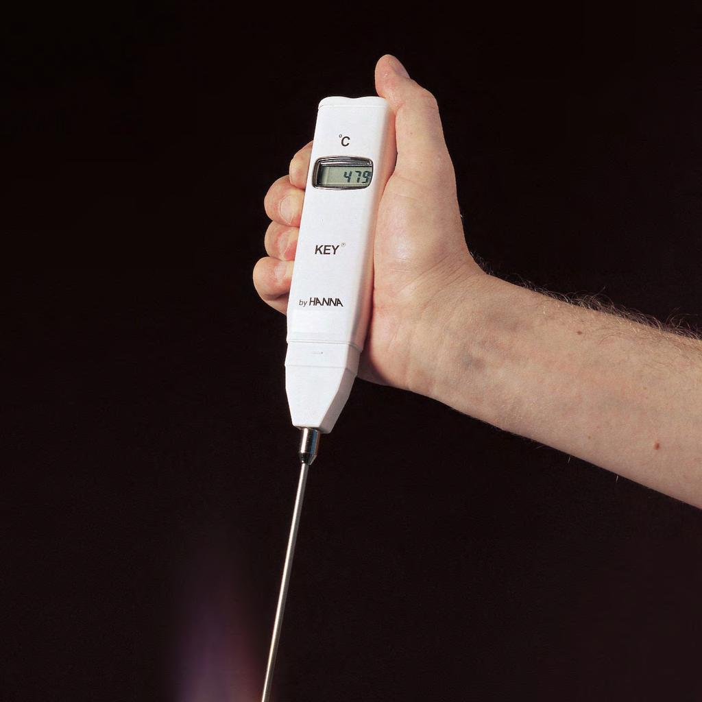 11 HI 98517 KEY C HI 98518 KEY F KEY Pocket Thermometer From -40 to 550 C in a Pocket Thermocouple Thermometer Thermocouple Thermometer with Interchangeable The KEY is a K-type thermocouple