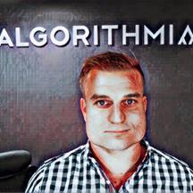 About Me Diego Oppenheimer - Founder and CEO - Algorithmia Product developer, entrepreneur, extensive background in all things