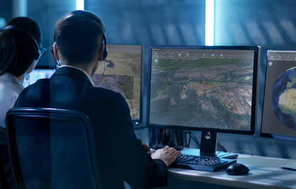 6 Geospatial Intelligence Centres Geospatial Intelligence Centres 7 GEOINT Starter Kit Geospatial software suite Capability Software Key features Options The intelligence starter solution is