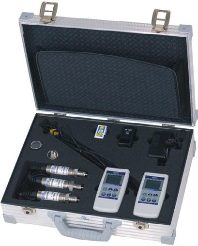 Scope of delivery Hand-held thermometer model CTH6200 incl. 9 V battery 3.