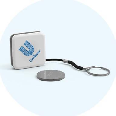 remote control. CR2032 Battery Shutter Button Keyring & Tether Communication: Bluetooth 3.