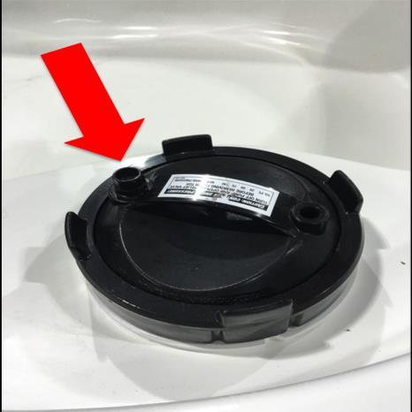 3) After 10 minutes of filling through the skimmer, you can now take the hose and place it in the pod. NOTE: During filling, constantly check for leaks or lose fittings in the rear of the pod.