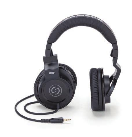 and monitoring applications Tuned with exceptional low-end extension Lightweight, low-profile design with protein leather cushioning Closed-back design with 90 rotating ear cups High-sensitivity 40mm