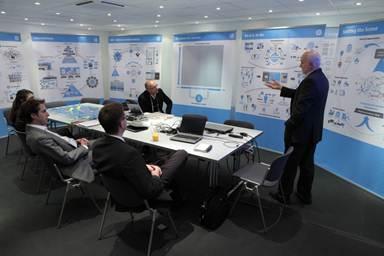 HP s New services for SDI - IP, innovation and best practices Accelerate transformation project process and mitigate risks