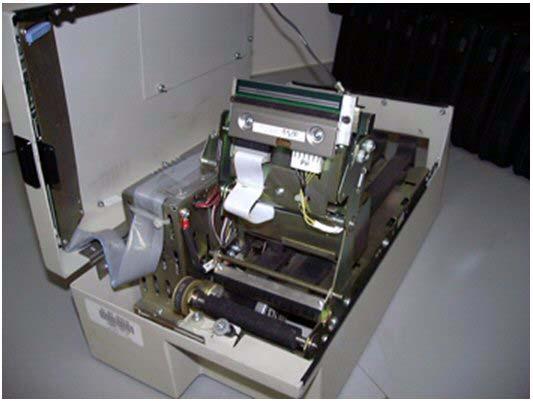 The printer uses the Intel i960 32-bit RISC microprocessor as its main firmware engine.