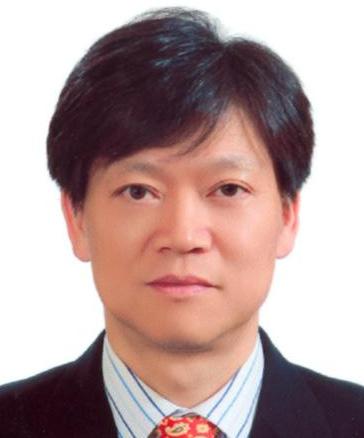 He has been with Samsung Corporation, Korea, since 1983 and is currently a Leader of Construction Equipment Research Part.