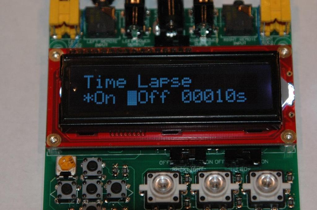 Monitoring the Time Lapse function After activating the time lapse function, press the LEFT cursor key to return to the main display on the LCD.