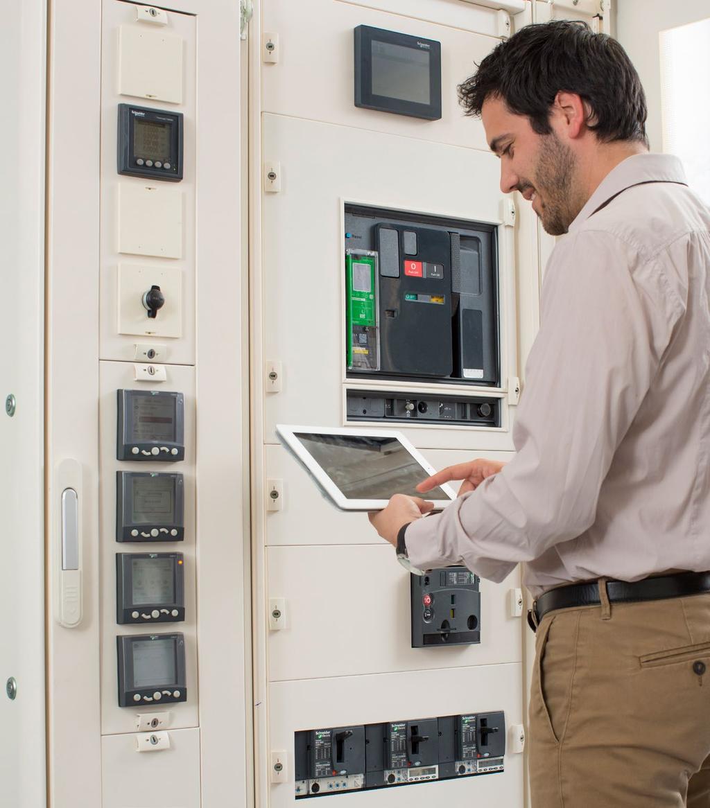 With smart connectivity, Masterpact MTZ circuit breakers give you the ability to offer better service and insights.