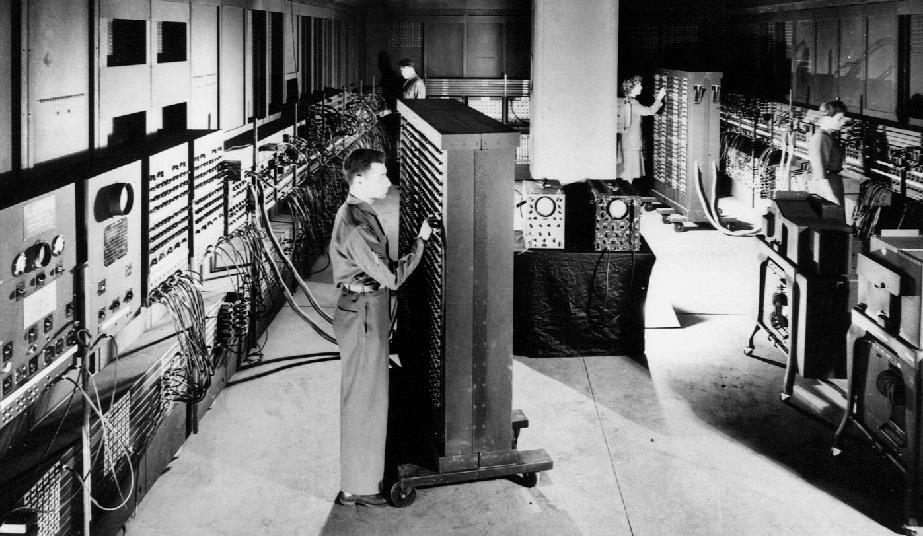 ENE 334: Introduction to Digital Computer System Page 36 week #01 Historical Perspective: 1/4 During World War II: ENIAC (Electronic Numerical Integrator and Calculator): the world s first
