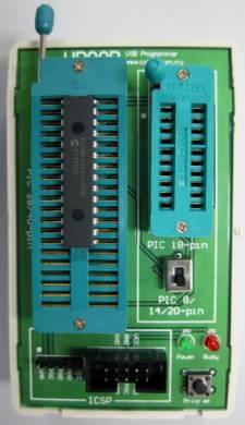 6.3 Plugging the PIC Microcontroller 40-pin PIC Microcontroller Plug in the microcontroller at the