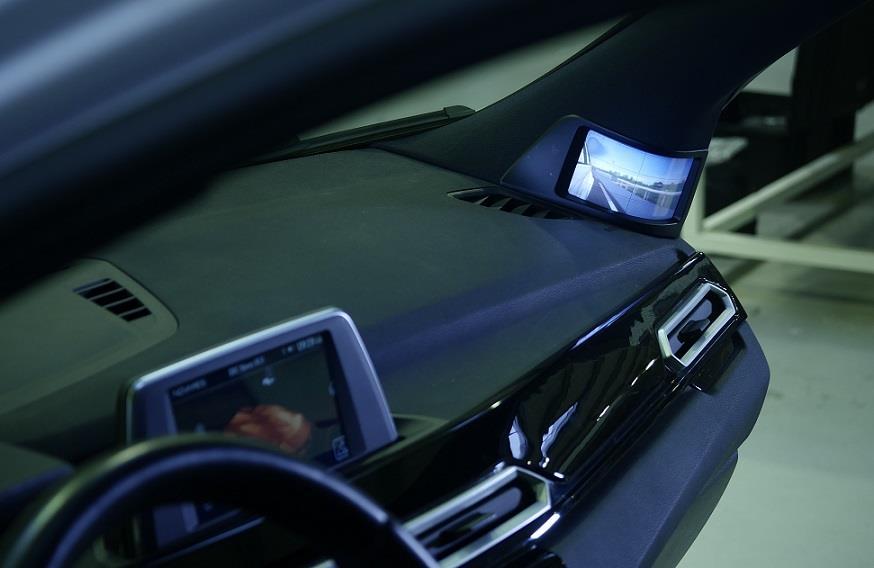 Plastic OLCD example: Flexible rear view screen Novares integrated FlexEnable s flexible OLCD in the design of the cockpit of their Nova Car #1 unveiled in March 2018.