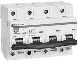 ) Figure : IEC 097- Rated NC0H Circuit Breakers -pole -pole -pole 08009 08009 08009 Standard Features Fast closing: Allows increased withstand to the high inrush currents of some loads Trip-free