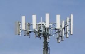 Cellular vs WiFi Cost: Expensive licensed spectrum Range: 1 to 20