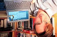 Linux Linus Torvald, a student in Finland, extends an educational operating system Minix into an Unix style operating system for PCs (x86 machines) as a hobby In 1991, he post
