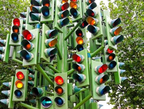 EARLY DEPLOYMENT NEEDS ASSESSMENT-NOVEMBER 2015 The Connecticut Department of Transportation (ConnDOT) formed a Needs Assessment Team to review statewide Computerized Traffic Signal Systems (CTSS)