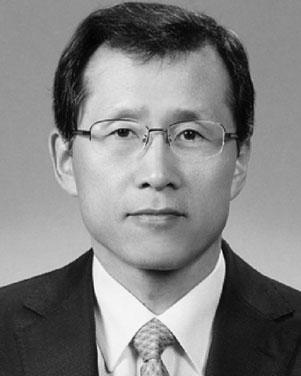 Byoungjin Kim received the BS and MS degrees all from the School of Electrical Engineering, Seoul National University (SNU), Korea, in 2010 and 2012, respectively.