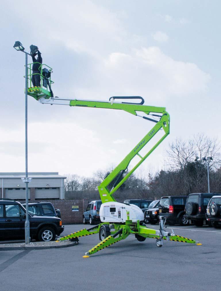 Systems for mobile machines Multi-level safety: Depending on the severity of the fault the complete installation or only part of it can be put into the safe state.