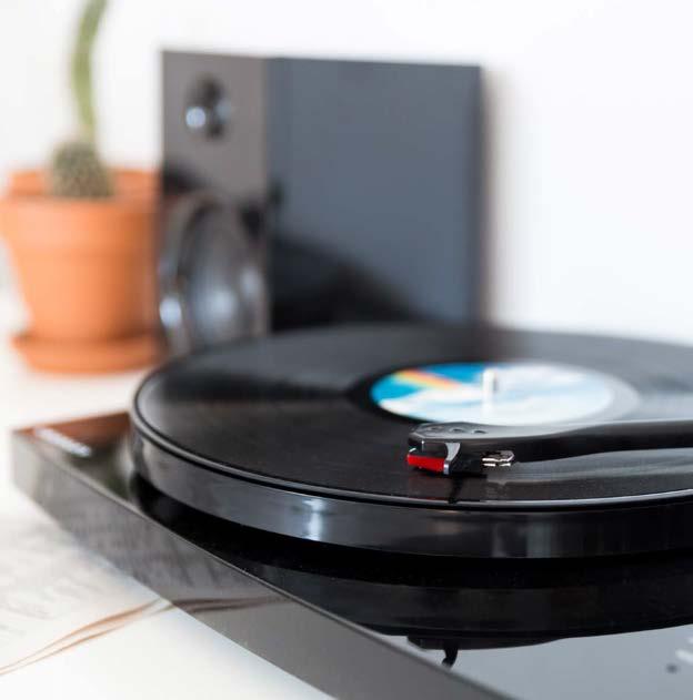 T-SERIES T100D 2-Speed Turntable Built-in Bluetooth