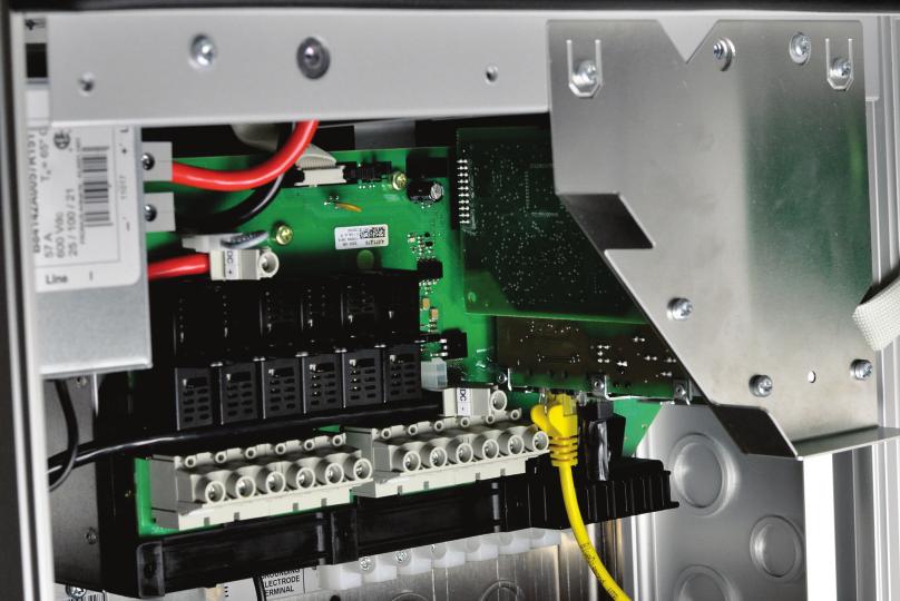 This guide explains how to connect the K135 gateway to Fronius IG Plus V 3.0-12.0 inverters.