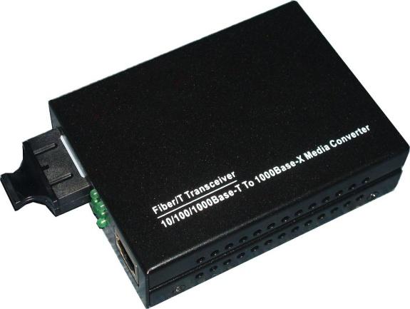 10/100/1000M Adaptive Media Converter 1. In conformity to IEEE 802.3 10 Base-T standard. 2. In conformity to IEEE 802.3u 100 Base-TX/FX standard. 3.