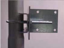 Mounting the Radio Step 15: Attach the mounting bracket to the pole using the
