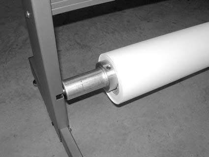 Chapter 2 Preparing to Print Paper Loading Step 1: Loading the Feed Roll 1. Before loading a new paper roll always make sure the drive shaft is clean.
