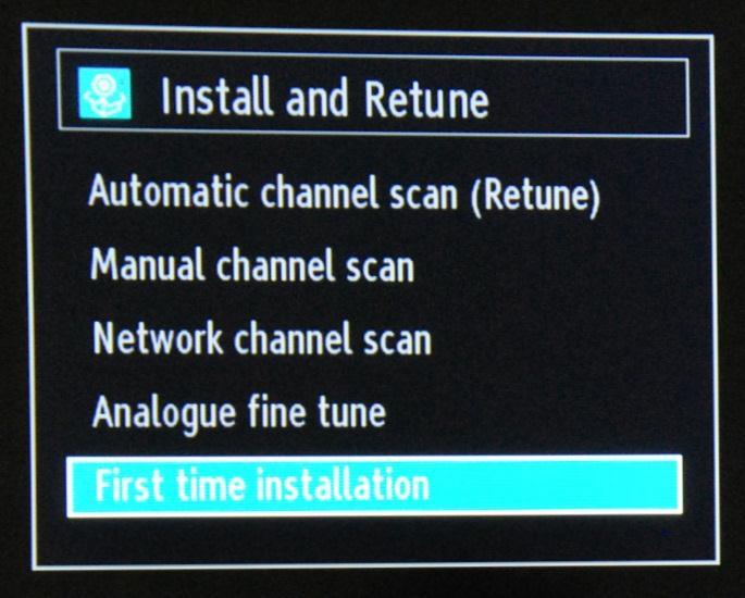 If you are sure that you want to re-install the TV, select Yes and press OK.