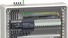 Choice of distribution for switchboard incomer. Snapped onto the back of rails, cable straps are a solution for clear and well-organised cabling.