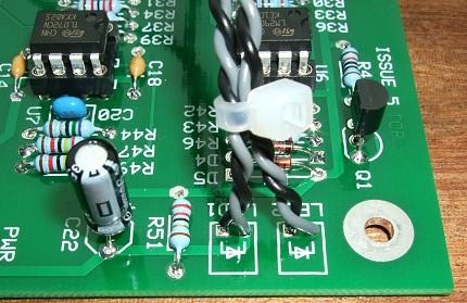 This allows the LED to be removed easily. Both LEDs are wired to the board via flying wires.