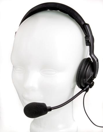 SMH710 Lightweight Communications Head set Per for mance Durability Value Compatibility Performance: The SMH710 is a light weight ver sion of our long-time prod uct, the SMH310.