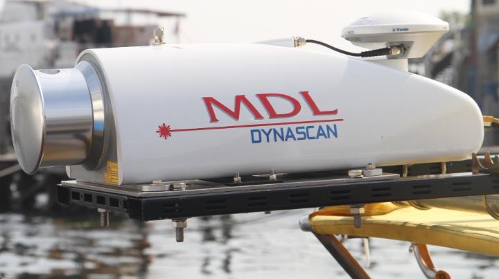 Terrestrial Laser Scanner MDL-Dynascan 500 Technical Specifications Class 1 (FDA/ IEC) (Class 2 with red dot pointer) Range up to150 m (500') with 500m (1500') Accuracy (cm): ± 5 (2.