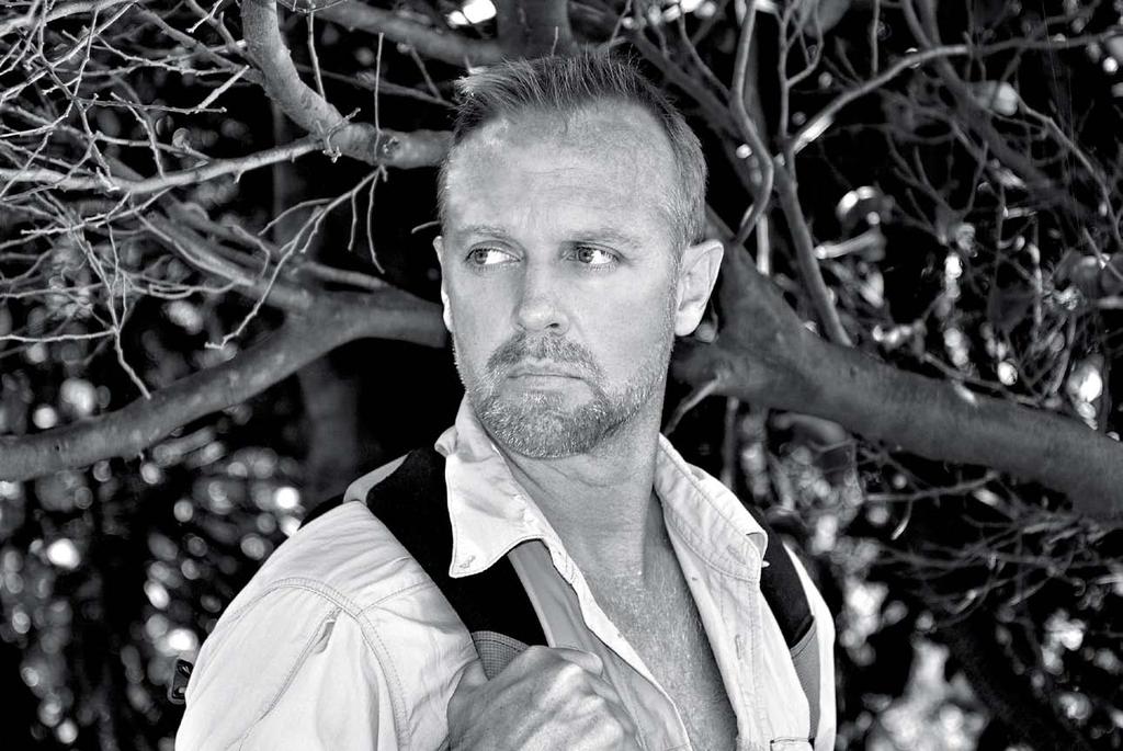 BIOGRAPHY Cliff Guy is a versatile Australian talent, best known for his work as a TV presenter and singer-songwriter.