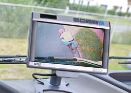 or in oncoming light 7" LCD colour monitor M 7LX Front camera system according to 2003/97/EC mirror directive For 12-volt and 24-volt operating voltage Switches on automatically or by manual