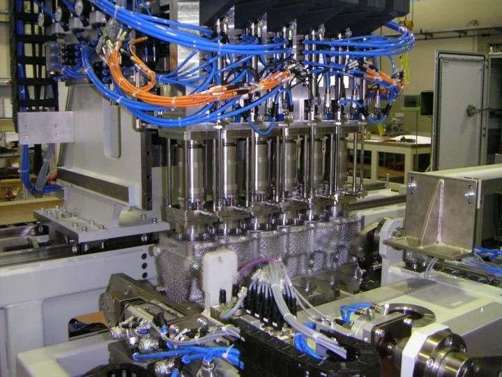 For using this technology in production, a machine was designed were crankcases for up to 6 cylinders can be inspected using 6 parallel driven rotary heads. Figure 6.