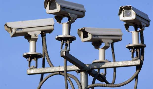 Surveillance Systems Growing interest in surveillance systems Decreased camera costs make these system affordable Applications include monitoring security and