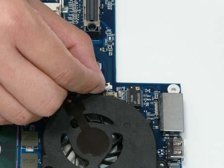 Removing the CPU Fan 1.